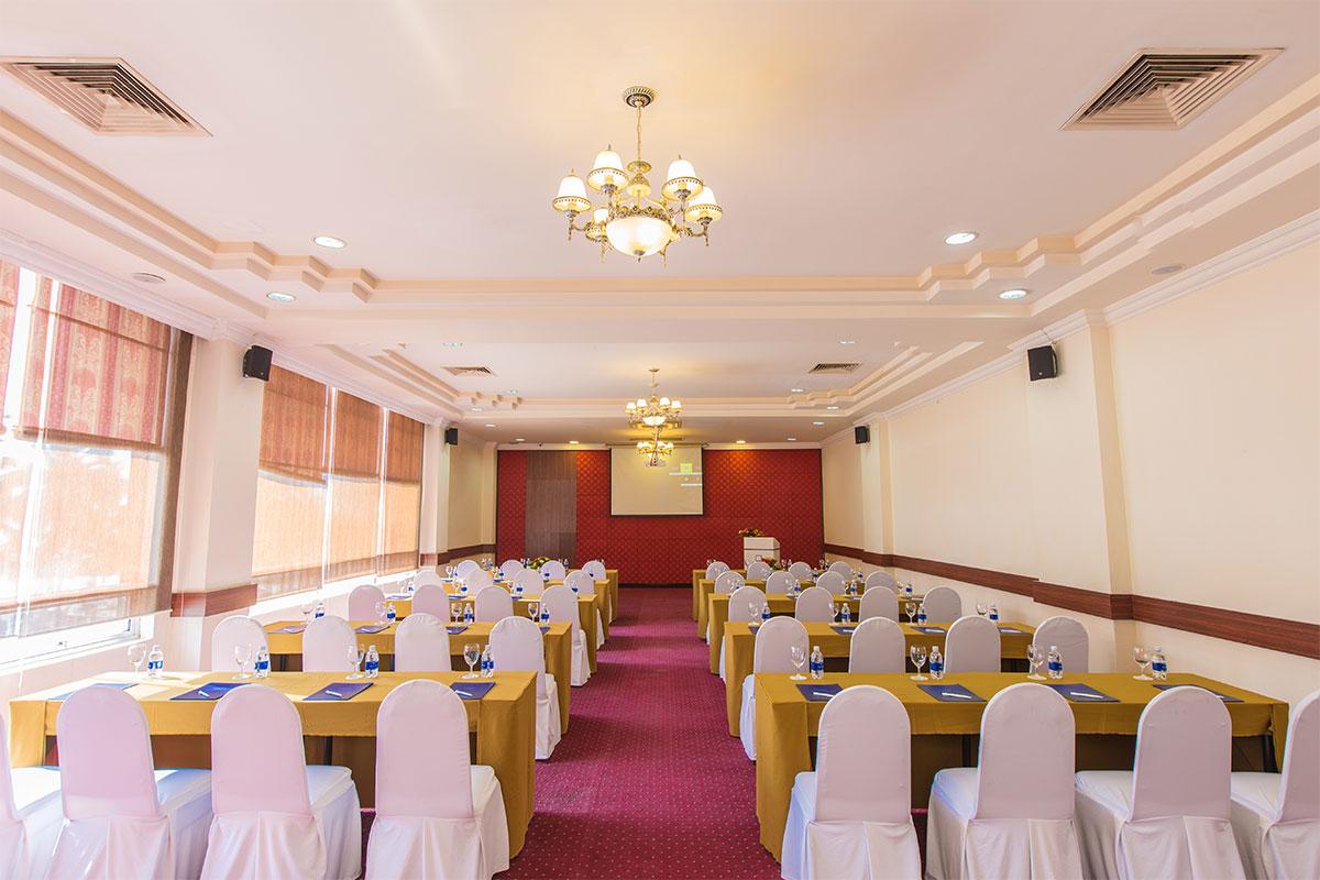 Yasaka Saigon Nha Trang Hotel & Spa Exterior photo