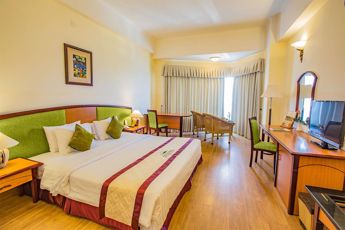 Yasaka Saigon Nha Trang Hotel & Spa Exterior photo