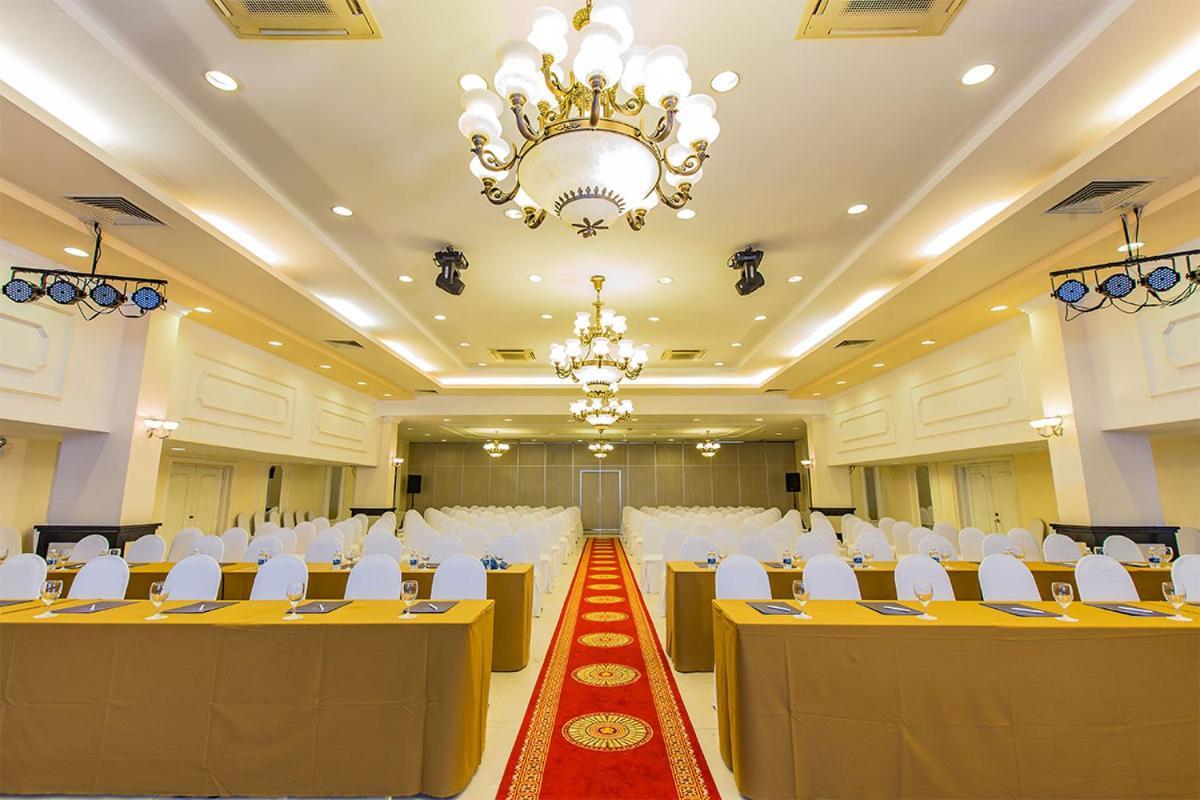 Yasaka Saigon Nha Trang Hotel & Spa Exterior photo